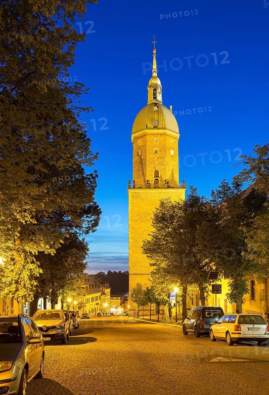 Night shot of the church of St Annen, Annaberg-Buchholz, Erzgebirge, Saxony, Germany