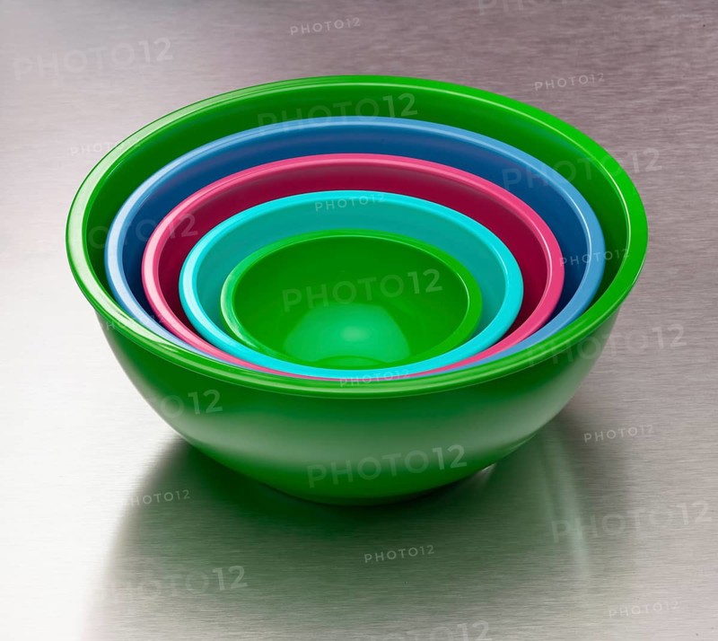Colored bowls, studio shot