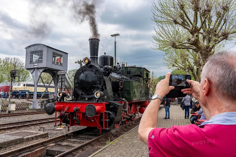 Three-axle steam locomotive Lower Saxony visiting the Bochum Railway Museum, museum days weekend, with many attractions such as steam locomotive rides, 3 locomotives are under steam, historic trains make round trips through the Ruhr Valley, many locomotives are on display, on the site of the former Dahlhausen railway depot, North Rhine-Westphalia, Germany