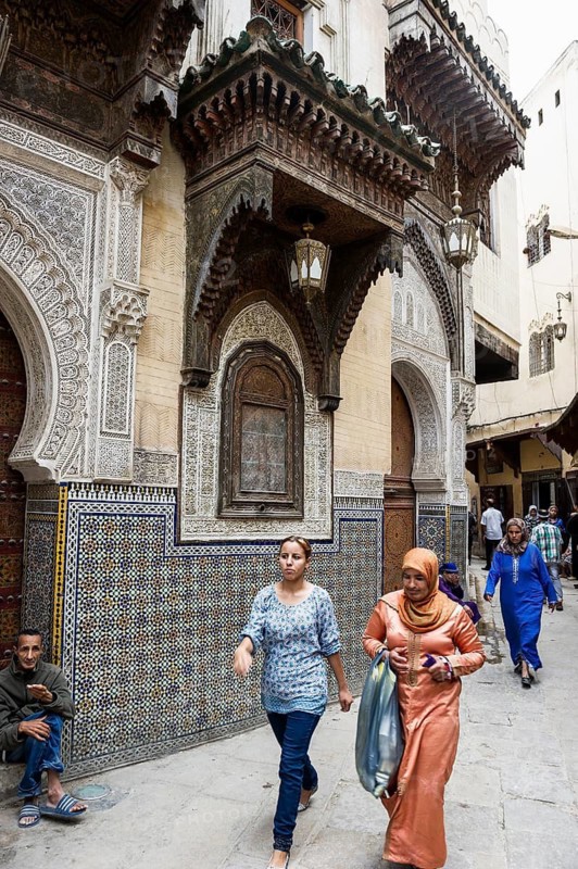 Alley in the old town, Souk, Fez El Bali, Medina, UNESCO World Heritage Site, Fez, Morocco