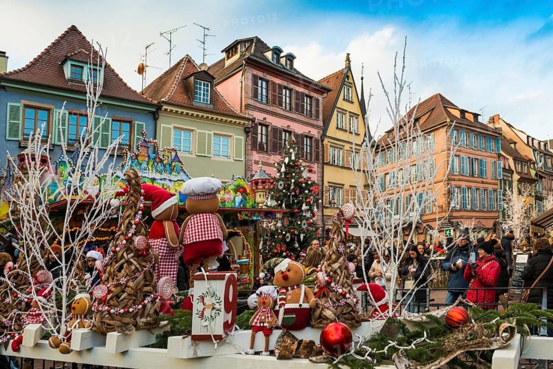 Christmas market, Old Town, Colmar, Haut-Rhin, Alsace, France