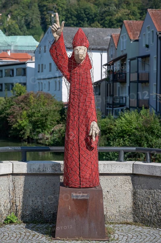 Bishop on the Spitalbrücke, artwork by Eichstätt sculptor Wieland Graf, Eichstätt, Upper Bavaria, Germany