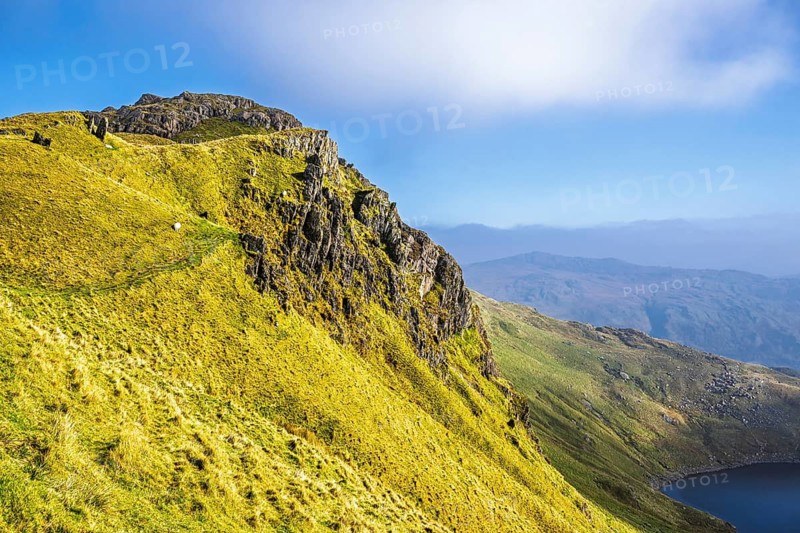 Pyg Track over Llyn Llydaw lake, Pen-y-Pass, mountain pass, Snowdonia, Gwynedd, north-west Wales, UK