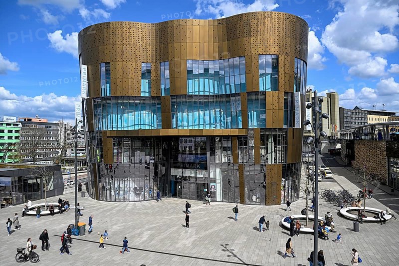 Primark building by Chapman-Taylor architects, Döppersberg district, Wuppertal, Bergisches Land, North Rhine-Westphalia, Germany