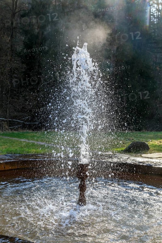 Neumühle thermal spring with a constant water temperature of 25 degrees Celsius, Geilsdorf, Weischlitz, Vogtland, Saxony, Germany