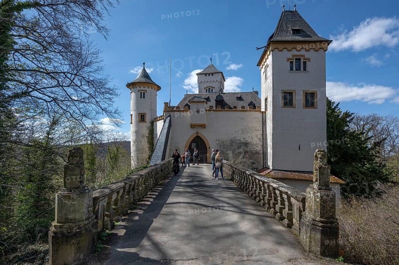 Greifenstein Castle with access bridge, mentioned in 1172, owner since 1691 the Counts of Stauffenberg, Heiligenstadt, Upper Franconia, Bavaria, Germany
