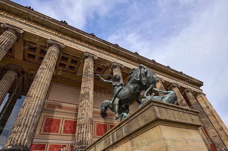 Equestrian statue and Altes Museum, Berlin, capital city, independent city, federal state of Berlin, Germany