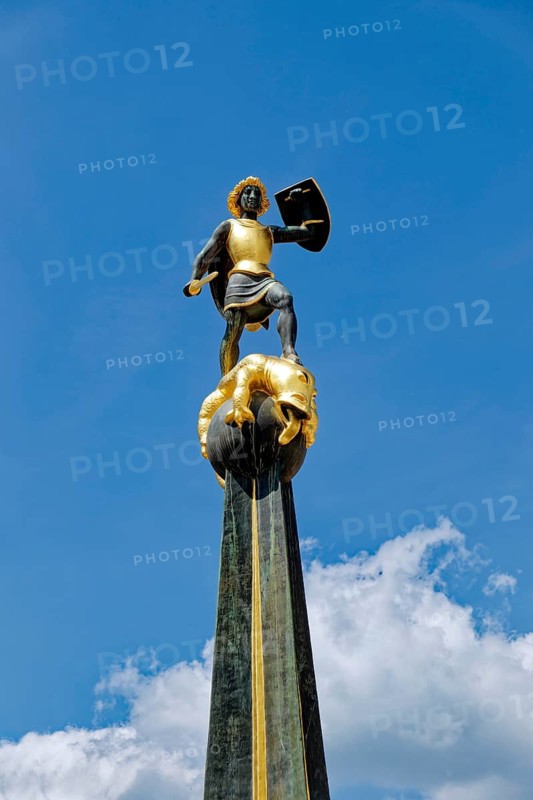 Figure of St George and the dragon, St George's Fountain, Maximilianstraße, Speyer, Rhineland-Palatinate, Germany