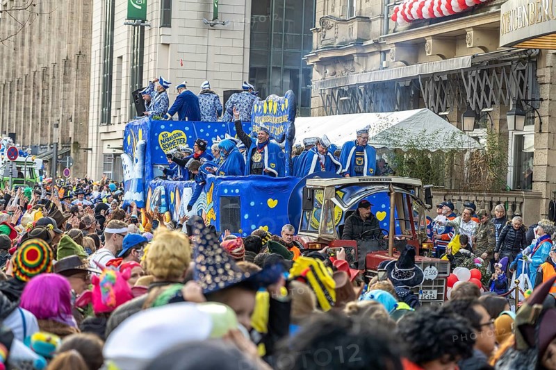 Rose Monday parade Carnival parade in Düsseldorf, North Rhine-Westphalia, Germany