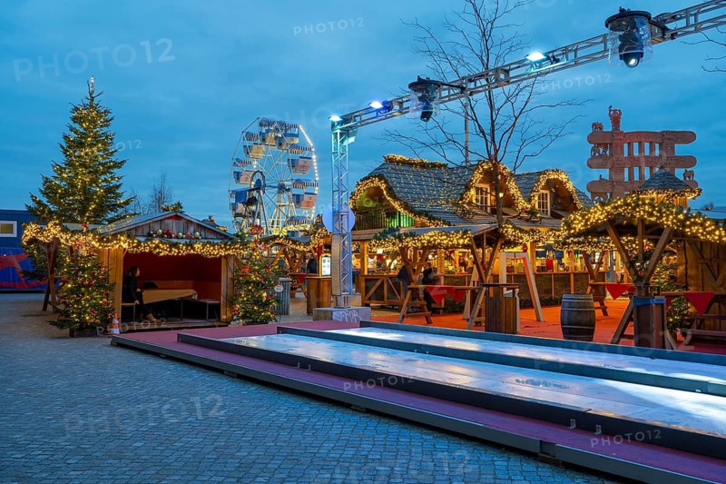 Christmas market at the Humboldt Forum, Blue Hour, Berlin Palace, Mitte, Berlin, Germany