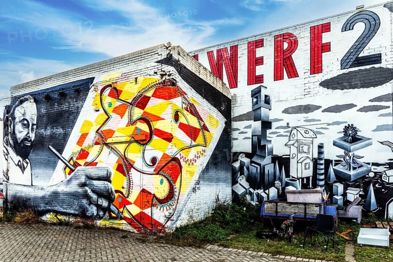 Outsider Street Art, outer wall of former Keilewerf 2, M4H area, Merwe-Vierhavens, artists Antoine Monod de Froideville and Marijn Gronert, Rotterdam, Netherlands