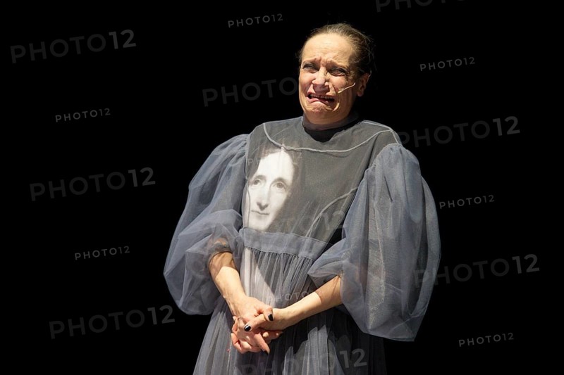 Kate Strong (Mary Shelley), FRANKENSTEIN (after Mary Shelley), photo rehearsal on 20.03.2025 at the Maxim Gorki Theatre, Berlin, premiere on 22.03.2025