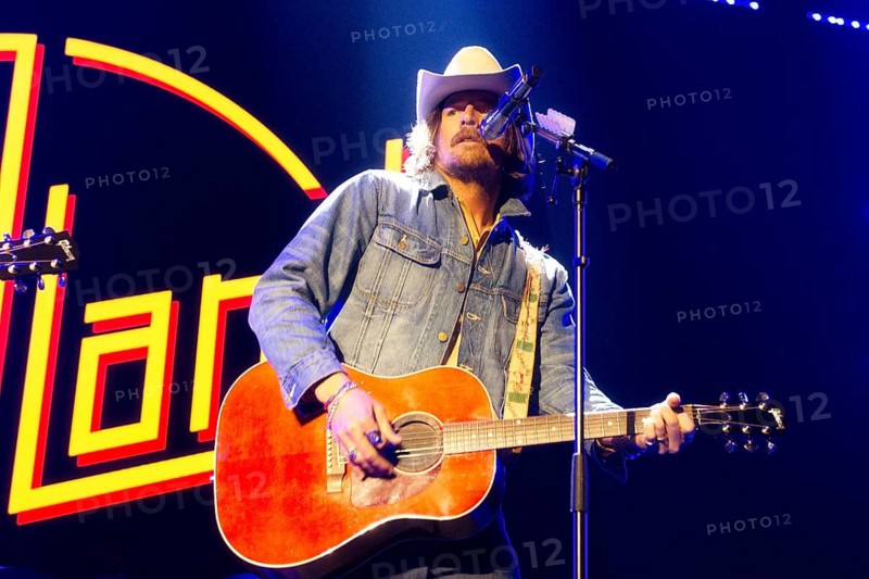 Mark Wystrach (vocals, guitar), MIDLAND, Uber Eats Music Hall, C2c-Festival, Berlin, 08.03.2025