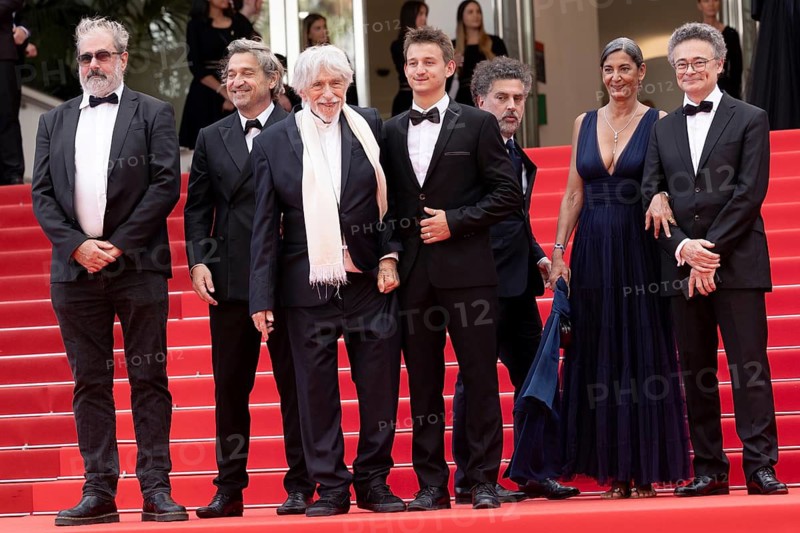 Cannes, France - 22.5.2024: Gustave de Kervern, Frédéric Niedermayer, Louis-Do de Lencquesaing, Pierre Richard, Timi-Joy Marbot and Ceyla Lacerda during the - La Venue De L'avenir (Colours Of Time) - Red Carpet during the 78th Cannes International Film Festival. The film festival takes place from 13 to 24 May 2025