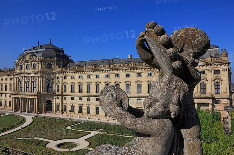 The Würzburg Residenz, putti on the bastion, park side, UNESCO World Heritage Site, Würzburg, Lower Franconia, Bavaria, Germany