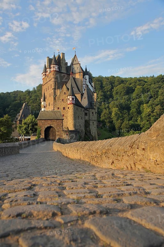 Eltz Castle built 12th century, Wierschem, Moseleifel, Eifel, Rhineland-Palatinate, Germany