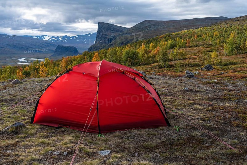 Tent in mountain landscape, Sarek National Park, World Heritage Laponia, Norrbotten, Lapland, Sweden, Sweden, Scandinavia