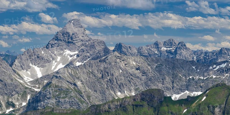 Panorama from the Koblat-Höhenweg on the Nebelhorn to the Hochvogel, 2592m, Allgäu Alps, Allgäu, Bavaria, Germany