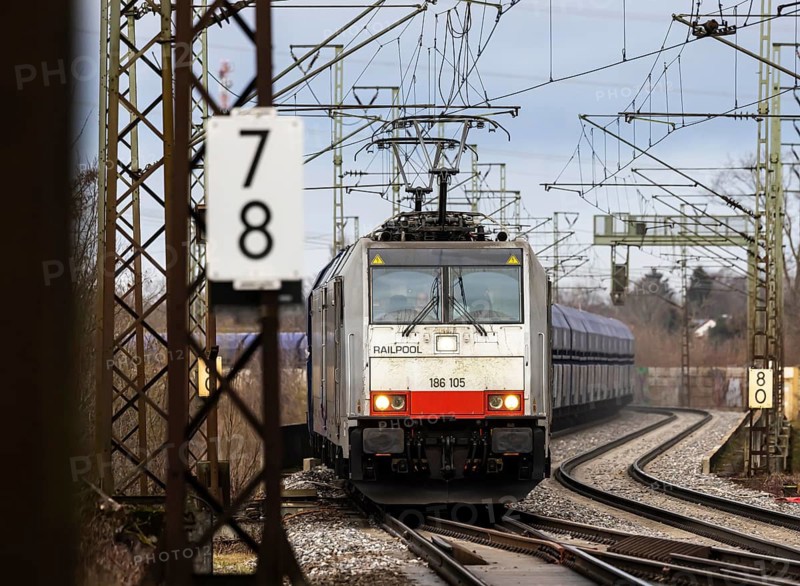 Goods train travelling on the winding Schuster Railway, overhead lines and infrastructure. Stuttgart, Baden-Württemberg, Germany