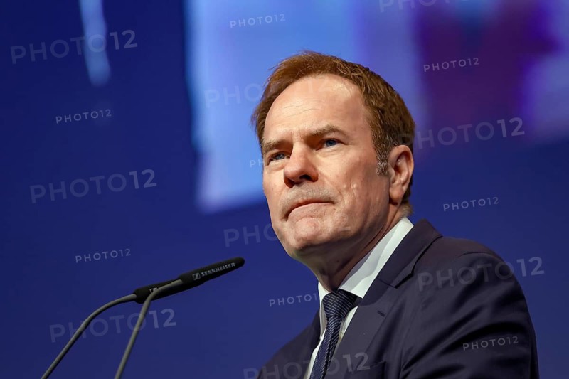 Düsseldorf, North Rhine-Westphalia, Germany - Dr. Stephan Keller, Lord Mayor of the State Capital Düsseldorf, speaks at XPONENTIAL Europe, the leading trade fair for autonomous technologies & robotics