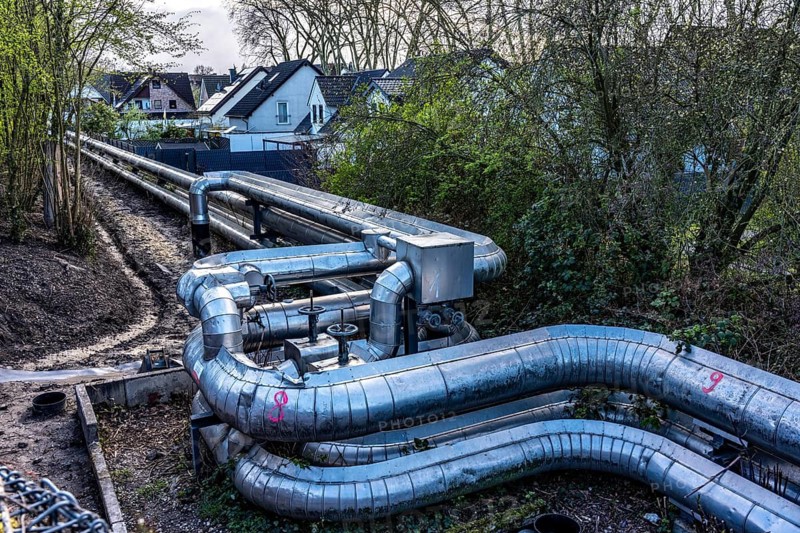 District heating pipeline from UNIPER coal-fired power plant Datteln 4, cogeneration, generation of electricity and district heating, district heating lines, transport district heating via a district heating line to Recklinghausen, providing district heating to over 100, 000 households in Datteln and Recklinghausen, North Rhine-Westphalia, Germany