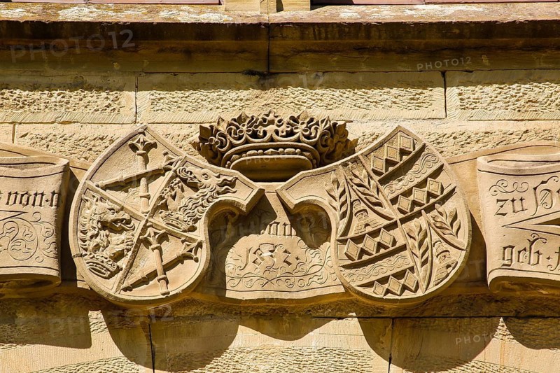 Coat of arms, stone plaques, relief, crown, Varbüler Castle, Hemmingen Castle, former seat of the barons of Varnbüler, main building now town hall, neo-Gothic, historical buildings, architecture, Hemmingen, Ludwigsburg district, Baden-Württemberg, Germany