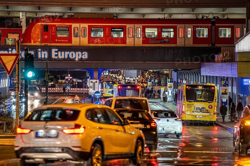 Central station in the city centre of Essen, dense traffic, local train, bus station, local buses, North Rhine-Westphalia, Germany