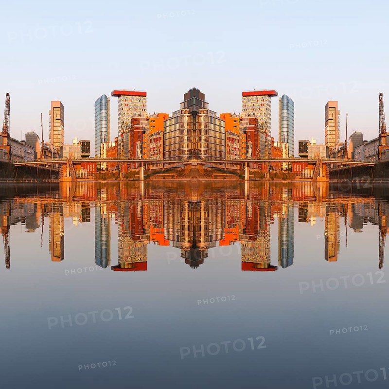 Medienhafen im Sonnenaufgang, Fotomontage, Düsseldorf, NRW, Deutschland