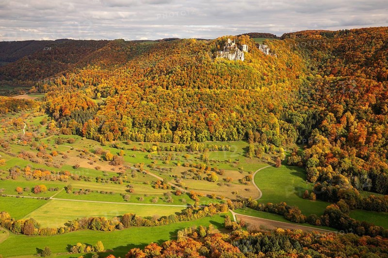 Indian summer on the Swabian Jura in the Nenninger Valley with the ruins of Reussenstein Castle