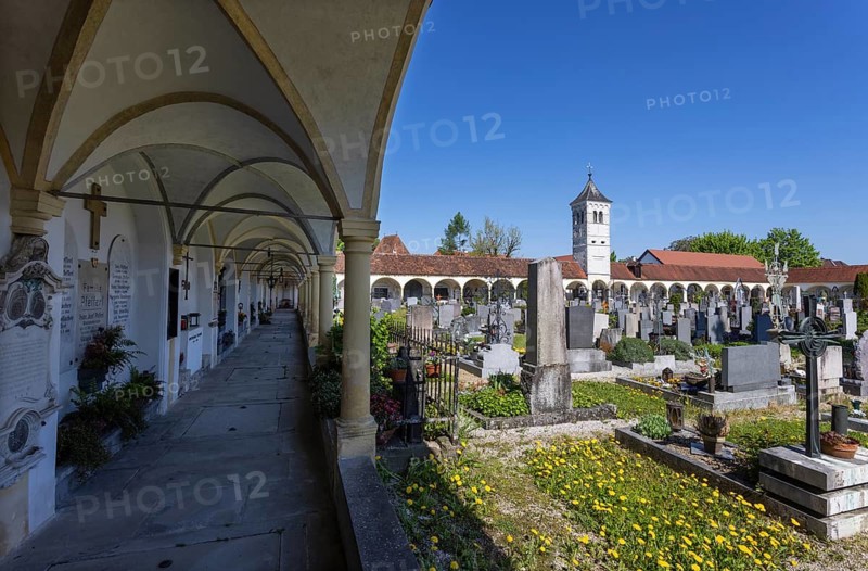 Gate tower, arcaded crypts at the Renaissance cemetery, Tabor cemetery, Steyr, Upper Austria, Austria