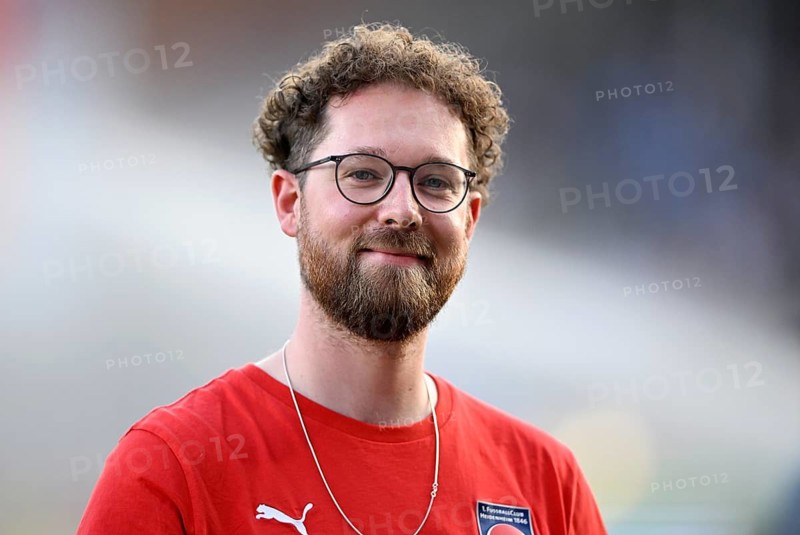 Tim Janssen, press spokesman 1. FC Heidenheim 1846 e.V., portrait, smiling, Voith-Arena, Heidenheim, Baden-Württemberg, Germany
