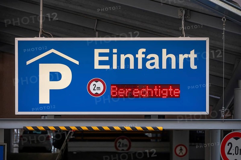 Information sign in front of a parking garage, Nuremberg, Middle Franconia, Bavaria, Germany