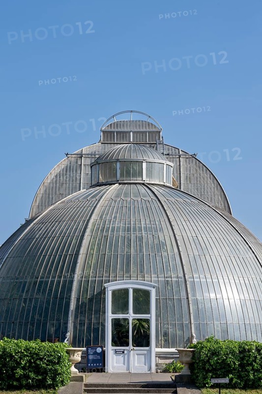 Roof construction, Palm House, oldest Victorian greenhouse in the world, Royal Botanic Gardens (Kew Gardens), UNESCO World Heritage Site, Kew, Greater London, England, Great Britain