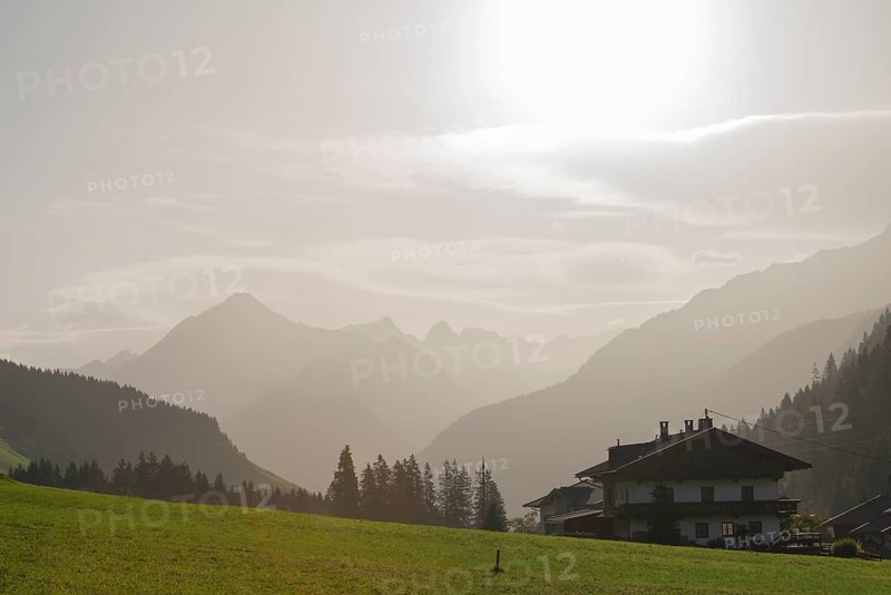 Vorderlanersbach, Tuxer Tal, Tux, Zillertal Alps, alpine mountain world, haze, backlight, Tyrol, Austria