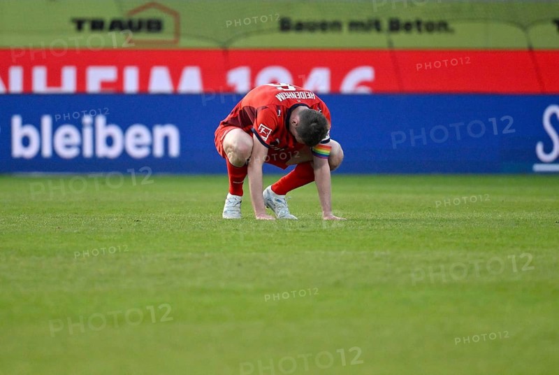 Patrick Mainka 1. FC Heidenheim 1846 FCH (06) disappointed Football Bundesliga, Voith-Arena, Heidenheim, Baden-Württemberg, Germany