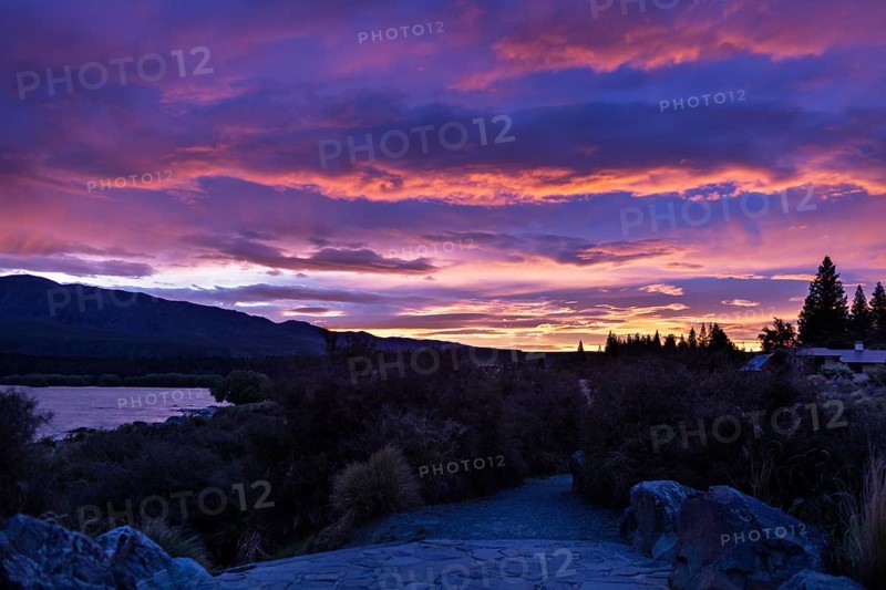 Sonnenaufgang, Lake Tekapo, Neuseeland