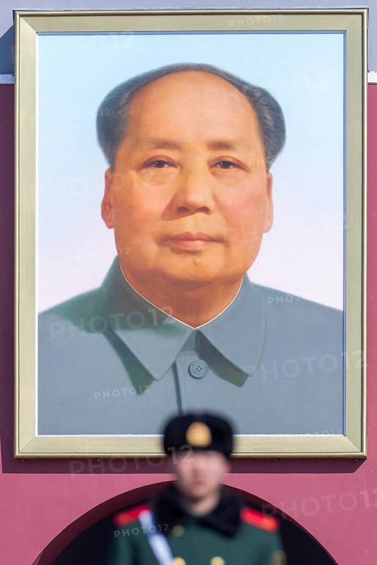 Hand-painted portrait Mao Zedong on the Tiananmen Gate, Beijing, People's Republic of China
