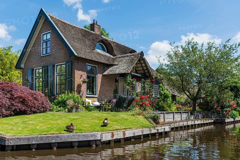 Thatched roof house, house, farmhouse, village, rural, flowers, well-kept, blue sky, architecture, tourism, travel, attraction, Giethhoorn, Netherlands