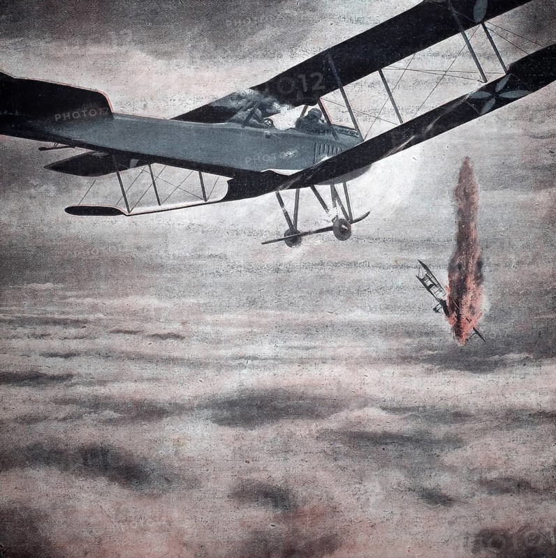 World War 1, a German biplane destroys an enemy aircraft (original text from 1915, original colouring), Illustration, Reproduction from a 19th century original. Authentic, file restored for optimal use, exact date of original unknown, Historical, Historical aerial combat scene shows biplane in battle while another aircraft crashes burning in the clouds