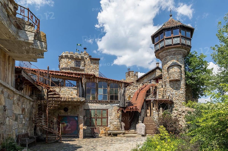 Newly built castle in the style of a Slavic castle, Jakubzburg in Mortka, Lohsa, Saxony, Germany