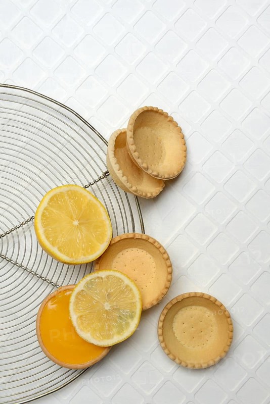 Lemon tartlet and pre-made tartlet base, tartelette, lemon