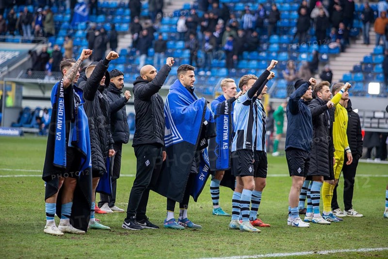 Football 3rd division, 2024/25 season, matchday 24: Waldhof Mannheim vs. Hansa Rostock***Joy and relief among the Waldhof players after the important win against Rostock