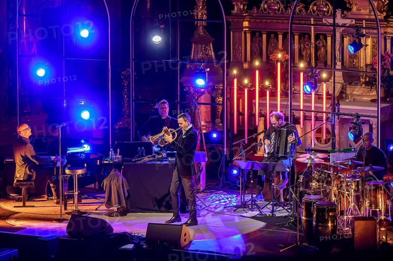 Till Brönner live on Silent Night - The Christmas Concert Tour at Berlin Cathedral on 20.12.2024