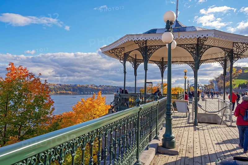 Terasse Dufferin in autumn Quebéc Canada