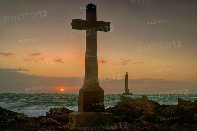 Europe, France, Normandy, Cap de la Hague, cross, lighthouse, architecture, Cap de la Hague, France