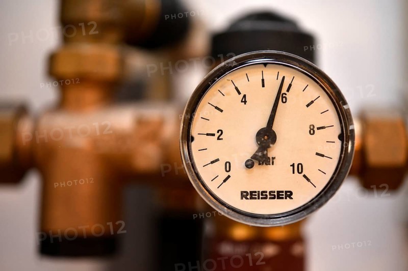 Pressure gauge, water meter, old heating system, gas heating, building services, Stuttgart, Baden-Württemberg, Germany