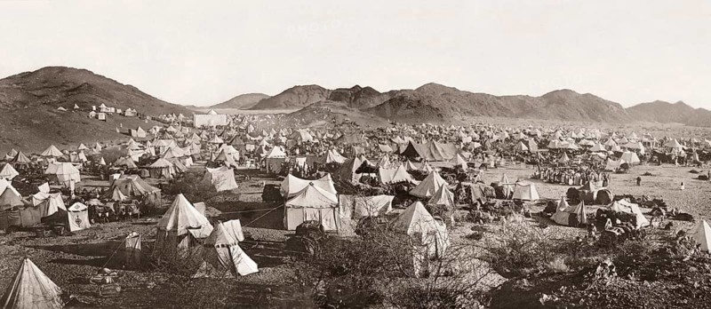 Pilgrims at Mount Arafat, east of Mecca, Saudi Arabia during the Hajj, 19th century