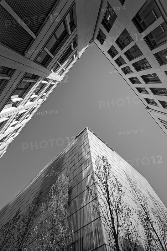 Leipziger Bildermuseum und Ankelbauung am Sachsenplatz, museum, art, exhibition, modern architecture, b/w photo, black and white, Leipzig, Saxony, Germany