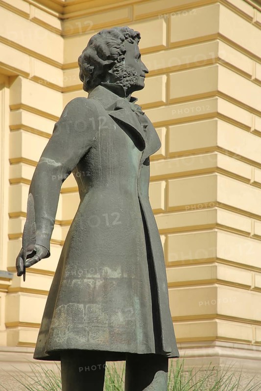 Memorial to writer and poet Alexander Sergeyevich Pushkin, bronze sculpture, Gera, Thuringia, Germany