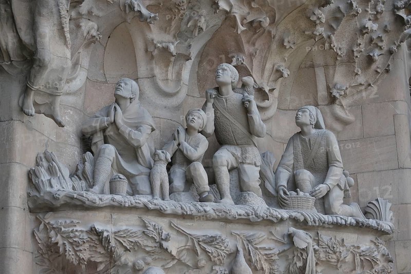 Detail of the Nativity façade of the Sagrada Familia, Holy Family Church of the Atonement, by architect Antoni Gaudí, UNESCO World Heritage Site, Barcelona, ??Catalonia, Spain